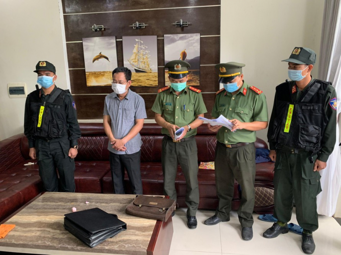 Cựu Chánh văn phòng Cảng hàng không quốc tế Phú Bài bị bắt