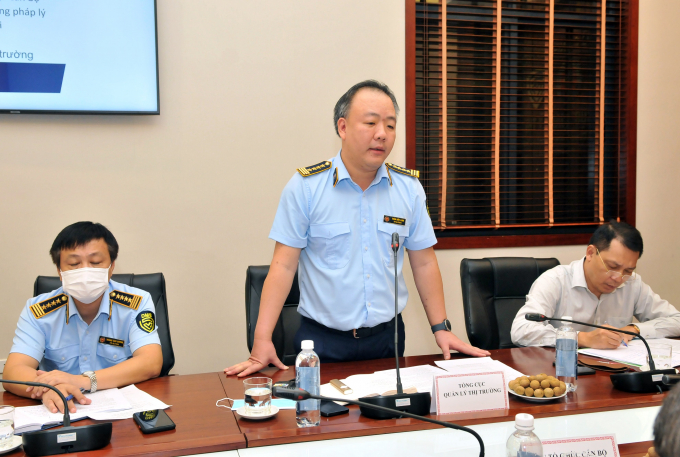 Tổng Cục trưởng Tổng cục QLTT Trần Hữu Linh báo cáo tại cuộc họp