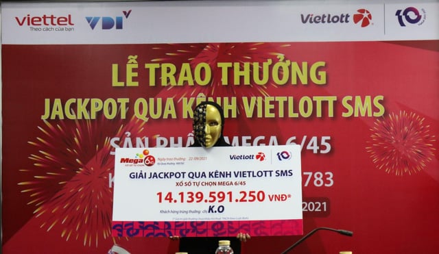 Chị K.O nhận giải thưởng Vietlott trị giá hơn 14 tỷ đồng khi đang ở quê tránh dịch.