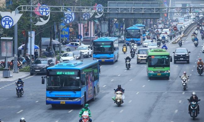 121 tuyến buýt trợ giá tại Hà Nội hoạt động 100% công suất từ ngày 13/2.