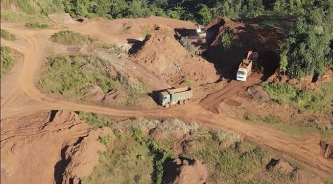 Tỉnh Lào Cai phạt Công ty TNHH Thịnh Phú số tiền 800 triệu đồng do khai thác lậu hơn 100 tấn quặng sắt.