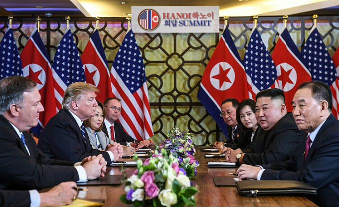 Tổng thống Mỹ và Chủ tịch Triền Tiên hội đàm tại Hà Nội hồi tháng 2/2019. Ảnh: AFP.