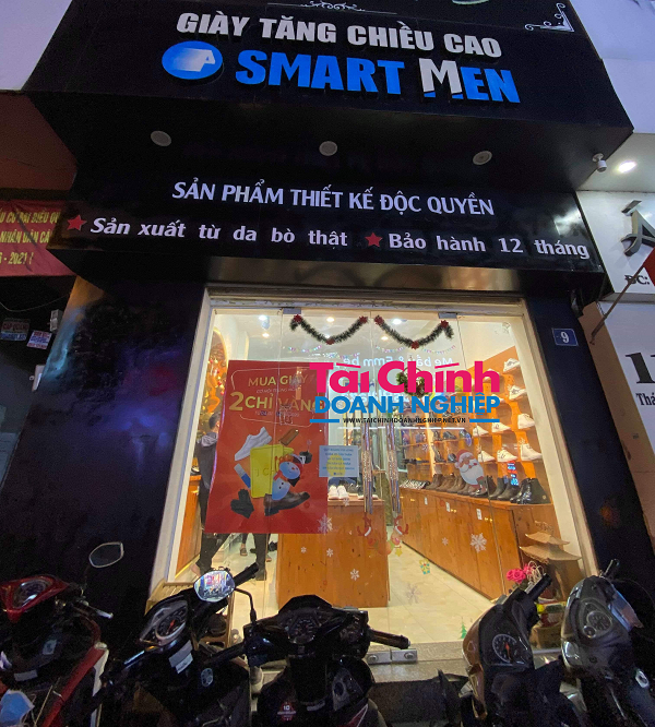 Theo quan sát, tại Smartmen Thái Thịnh chỉ 30 phút có từ 10-15 khách mua hàng và toàn hệ thống đều không xuất được hóa đơn VAT
