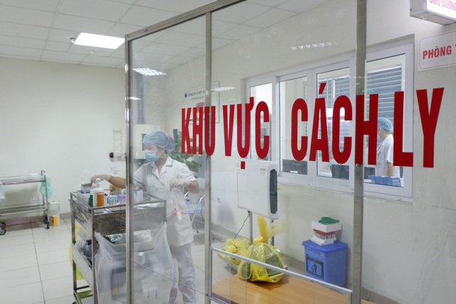 Bệnh nhân 979 tại Hà Nội: 9 ngày dự 7 cuộc liên hoan tại nhiều địa chỉ