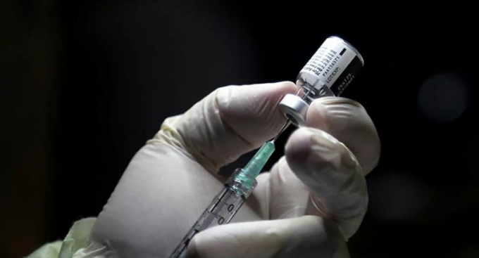 Nhân viên y tế Mỹ sốc phản vệ sau khi tiêm vắc xin Covid-19