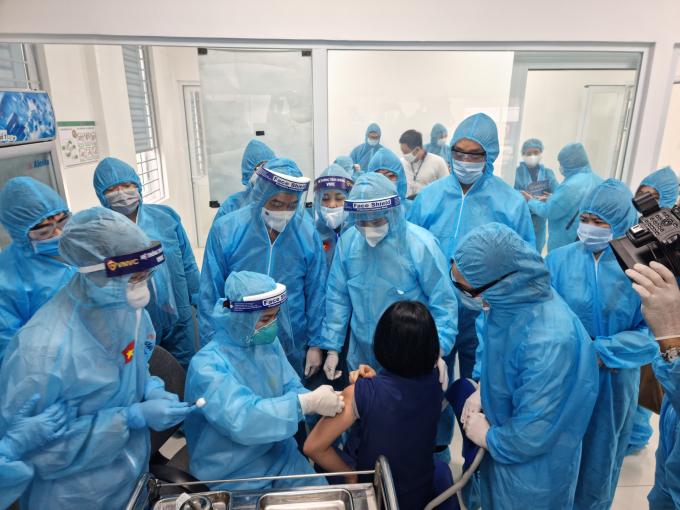 Hôm nay, Hà Nội, Gia Lai triển khai tiêm vắc xin Covid-19