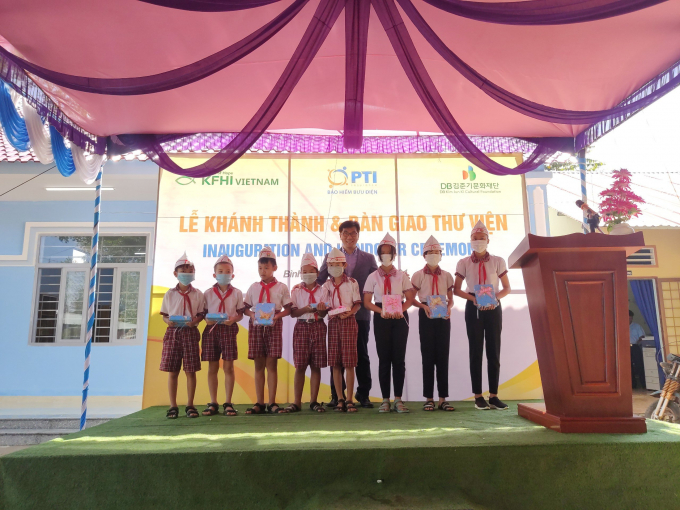 PTI trao tặng thư viện giá trị 400 triệu đồng tại Bình Phước
