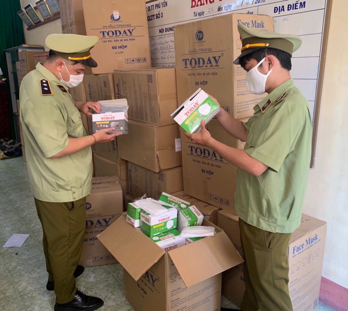 Phú Yên: Thu hàng chục nghìn khẩu trang không có giấy tờ hợp pháp