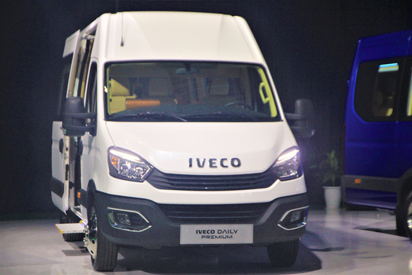 Ra mắt sản phẩm xe Mini Bus Iveco DailyThaco