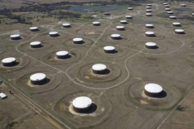 Các bồn chứa dầu ở Cushing, Oklahoma, Mỹ. (Ảnh: Reuters)