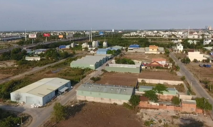 Còn vài chục nhà xưởng vẫn tồn tại ngay khu dân cư Đại học Bách Khoa, chính quyền phường Phú Hữu bất lực trong công tác xử lý sai phạm.
