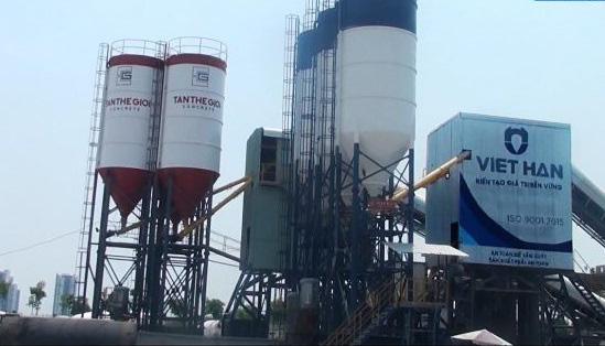 Trạm sản xuất bê tông tươi Việt Hàn và Tân Thế Giới của Công ty Cổ phần Đầu tư Xây dựng Tuấn Lộc bị yêu cầu tháo dỡ