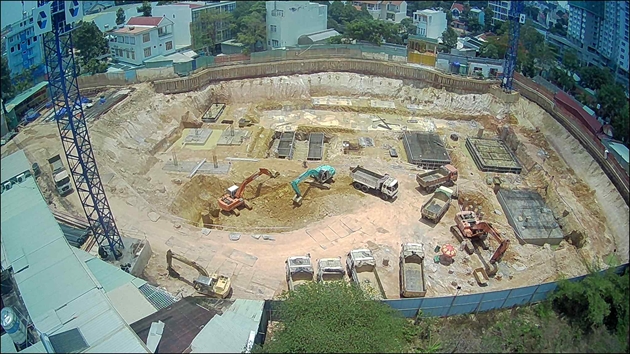 Hình ảnh công trình mới chỉ được ép cọc và thi công đào đất (ảnh chụp 20/04/2020) nhưng vẫn được Sở Xây dựng Bình Dương ưu ái cho chủ đầu tư mở bán.