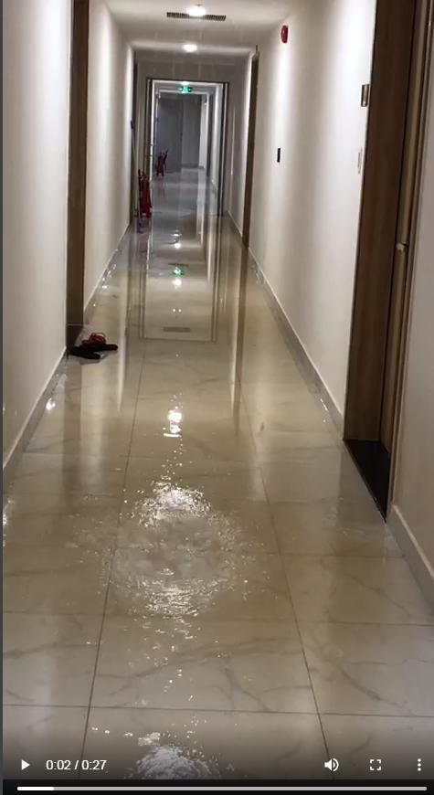 Dân ở tầng 10 vẫn bị “ngập lụt”