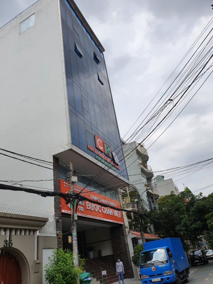Toà nhà tại số 34 Tiền Giang, phường 2 bị ra quyết định cưỡng chế nhưng một năm nay vẫn chưa bị xử lý.