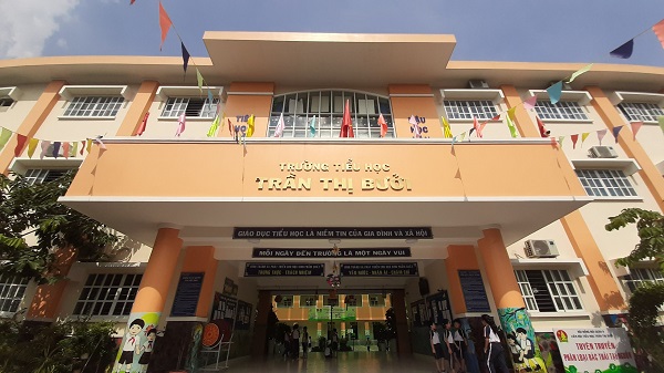 Ban giám hiệu trường Tiểu học Trần Thị Bưởi, Tp.HCM, xin lỗi phụ huynh vì chưa làm tròn trách nhiệm của mình.
