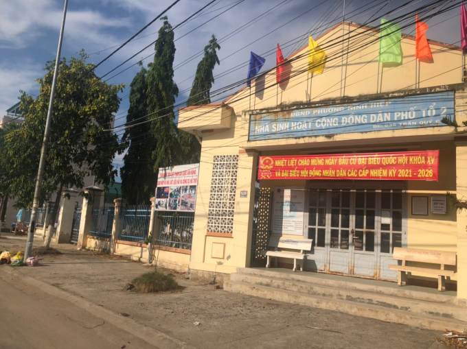 Khu đất của dân sau khi thu hồi được lãnh đạo phường Ninh Hiệp cho tư nhân thuê bán hoa, toàn bộ số tiền thu được không nộp vào ngân sách nhà nước.