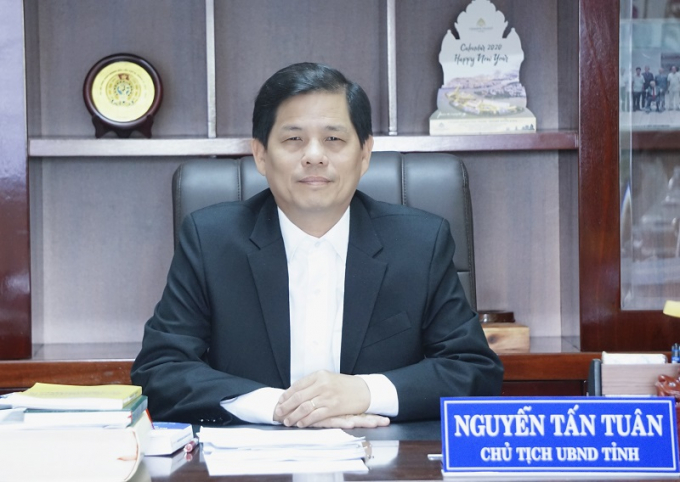 Ông Nguyễn Tấn Tuân tái đắc cử Chủ tịch UBND tỉnh Khánh Hoà