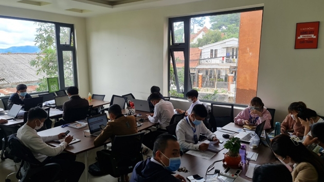 Mặc dù trên địa bàn thành phố Đà Lạt và các huyện của tỉnh Lâm Đồng đang có dịch COVID nhưng công ty Thanh niên Holdings vẫn tập trung đông người, gây bức xúc trong dư luận.