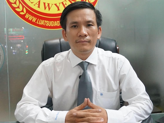 Luật sư Trần Minh Hùng khẳng định có dấu hiệu trốn thuế trong các giao dịch bất động sản giữa bà Võ Thị Hương và một số người dân ở trên.