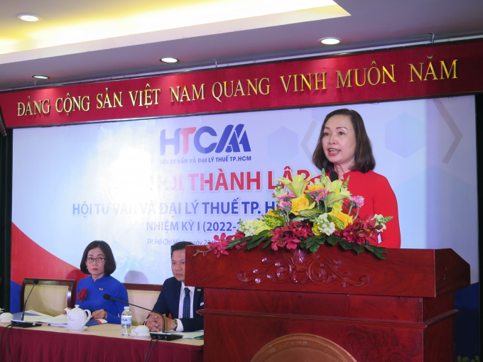 Bà Lê Thị Thu Hương, Chủ tịch Hội Tư vấn và Đại lý thuế TP.HCM cho rằng: “Hội cũng sẽ tiếp tục phát huy hiệu quả trong mọi hoạt động nhằm gia tăng chất và lượng của tổ chức nghề nghiệp đại lý thuế đã được các thành viên rất tâm huyết, chung sức vun đắp”.