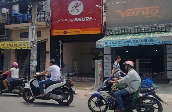 Cửa hàng Điện thoại Siêu rẻ đang trong quá trình xây dựng tại Gò Vấp, TP.HCM - Ảnh: Công Hậu/Techrum.