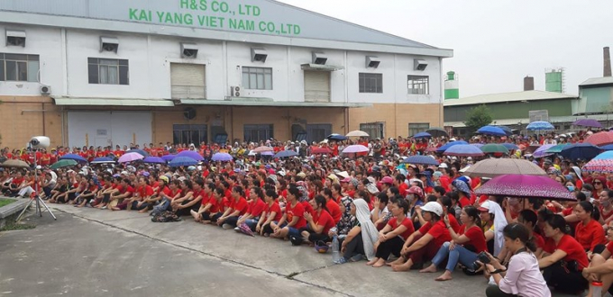 Ban lãnh đạo mới Công ty KaiYang thông báo trả lương và tổ chức cho người lao động đi làm trở lại
