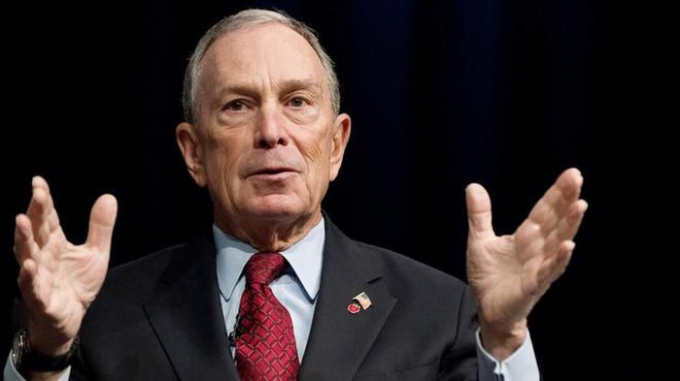 Tỷ phú Michael Bloomberg giàu gấp 17 lần Tổng thống Mỹ Donald Trump. Ảnh: AFP.
