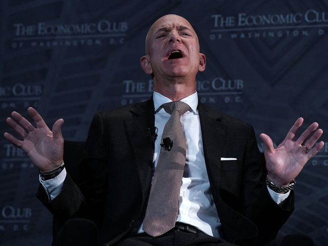 Tỷ phú Jeff Bezos mất 10 tỷ USD trong tuần qua. Ảnh: Getty Images.