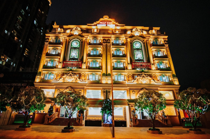 Năm 2020 Hoàng Tú Group trở thành đơn vị quản lý và cho thuê tòa nhà cao cấp Pháp Việt Luxury Tower.