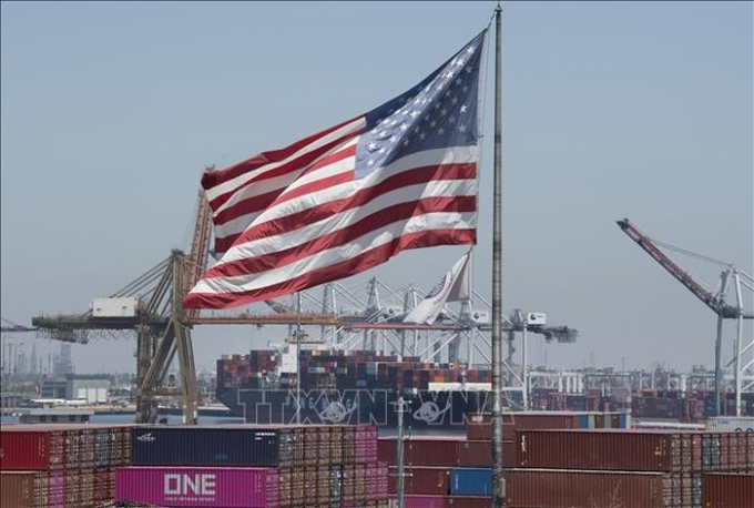 Container hàng hóa tại cảng Long Beach, Mỹ ngày 29/9/2018. Ảnh: AFP/TTXVN