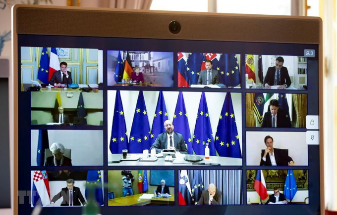 Lãnh đạo các nước thành viên EU họp trực tuyến về gói hỗ trợ các quốc gia chịu tác động từ dịch COVID-19. (Ảnh: AFP/TTXVN)