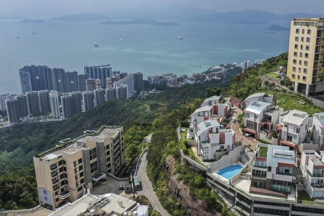Giới nhà giàu Hong Kong sẵn sàng bán lỗ các biệt thự đắt tiền. Ảnh: South China Morning Post.