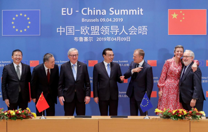 Thủ tướng Trung Quốc Lý Khắc Cường và các lãnh đạo EU tại Hội nghị thượng đỉnh EU - Trung Quốc ở Brussels, Bỉ, hồi tháng 4/2019. Ảnh: Reuters.