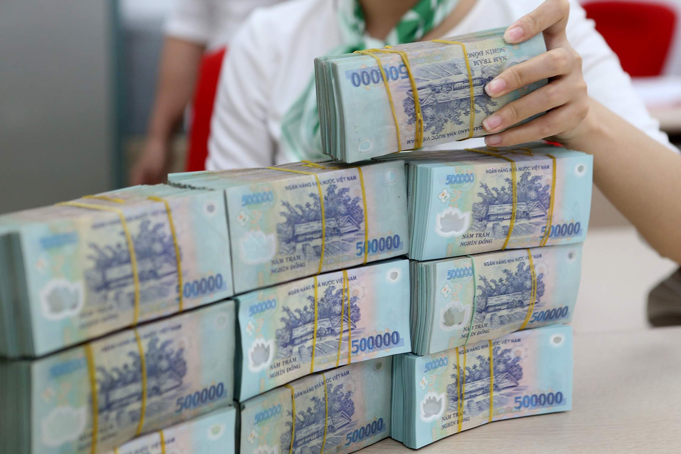 ABBANK là một trong những ngân hàng hàng đầu tại Việt Nam, với lợi nhuận khổng lồ được thể hiện qua hình ảnh tiền Việt Nam. Hãy cùng xem những bức ảnh đầy sắc màu và đẹp mắt này để hiểu rõ hơn về sự phát triển và tiềm năng của ngân hàng này.