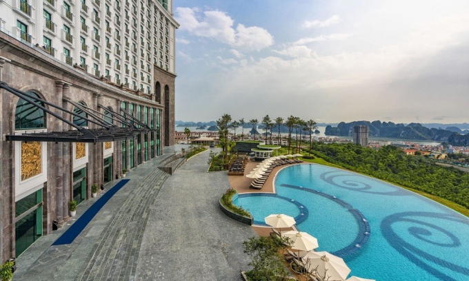  Khách sạn FLC Grand Hotel Ha Long với tầm nhìn view vịnh