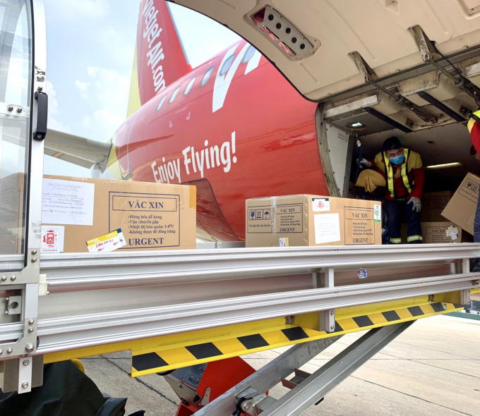 Các lô vaccine được vận chuyển miễn phí trên tàu bay Vietjet