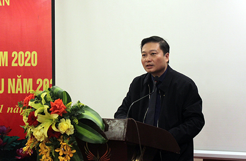 Phó Chủ tịch Thường trực UBND tỉnh Lê Hồng Vinh phát biểu tại Hội nghị “Tổng kết hoạt động xuất nhập khẩu năm 2020, đối thoại doanh nghiệp, đẩy mạnh xuất khẩu năm 2021”.