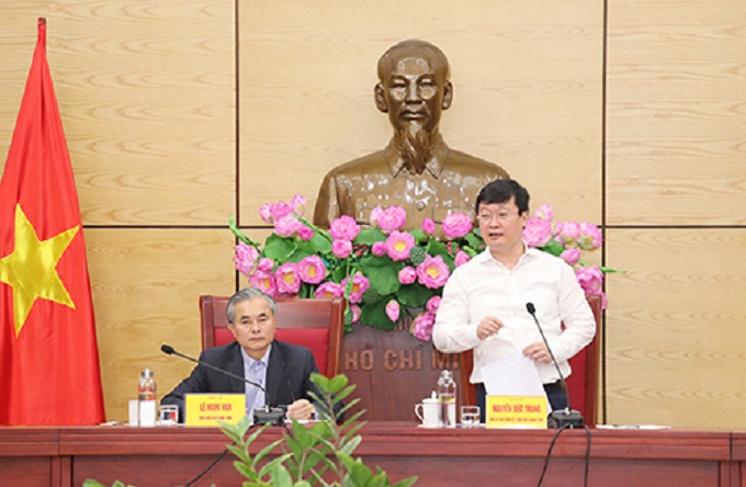 Ông Nguyễn Đức Trung, Chủ tịch UBND tỉnh Nghệ An phát biểu tại buổi giao ban.