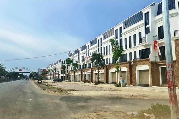 Dự án nằm sát Quốc lộ 1 A ở vị trí cửa ngõ phía Nam thành phố Thanh Hóa.