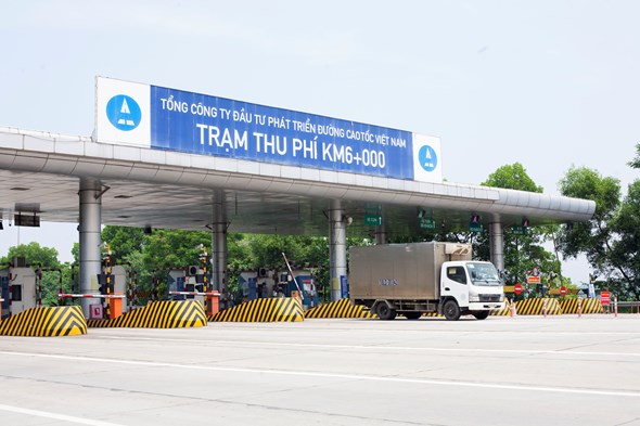 Sau hơn 45 ngày tạm dừng hoạt động, trạm thu phí Km6 cao tốc Nội Bài - Lào Cai sẽ thu phí trở lại từ 6h ngày 6/9/2021.