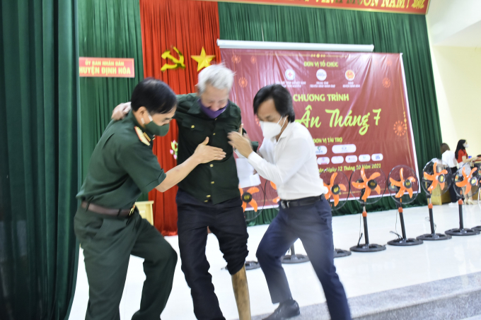 Chương trình “Tháng 7 tri ân” diễn ra tại huyện Định Hóa và huyện Đại Từ, tỉnh Thái Nguyên.