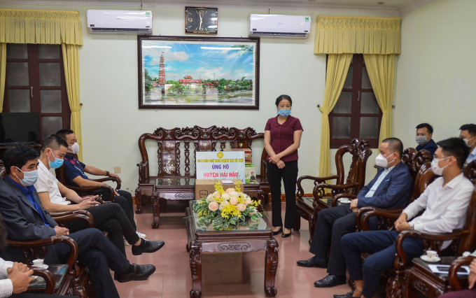 Đồng chí Lưu Thị Nghiêm, Uỷ viên BTV Huyện uỷ, Phó Chủ tịch thường trực huyện Hải Hậu chia sẻ về công tác chống dịch tại địa phương.