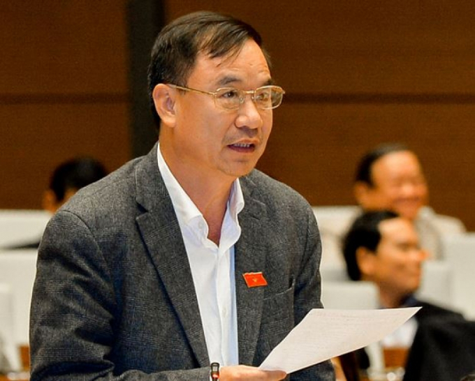Đại biểu Trần Quang Chiểu đề nghị thực hiện các giải pháp tăng thu thuế phí vào ngân sách nhà nước.