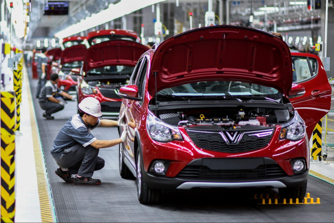 Nếu được Thủ tướng Chính phủ thông qua, lô linh kiện nhập khẩu để sản xuất 200 xe ôtô Vinfast sẽ được miễn thuế.