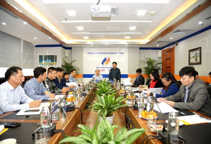 Phó Chủ tịch Ủy ban Hồ Sỹ Hùng làm việc với Tổng Công ty cổ phần bảo hiểm Petrolimex (PJICO).