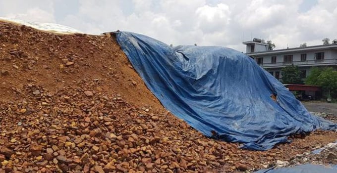 Lô hàng 42.000 tấn quặng xuất khẩu của Công ty Bảo Nguyên bị tạm giữ điều tra.