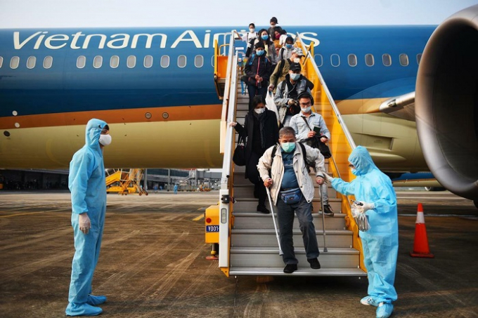 Thủ tướng yêu cầu hạn chế tối đa các chuyến bay đưa người nhập cảnh vào Việt Nam từ nay đến Tết Nguyên Đán.
