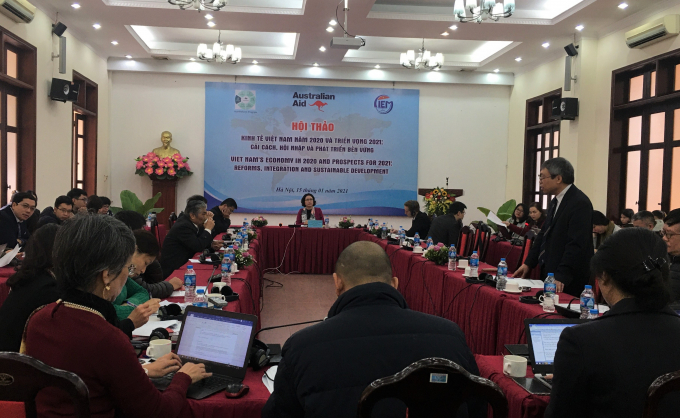 PGS.TS Bùi Quang Tuấn cho rằng cần phải thận trọng trong các giải pháp phát triển kinh tế năm 2021.