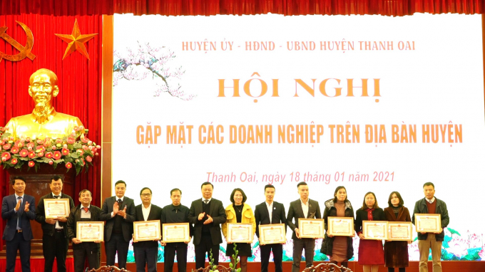 Huyện Thanh Oai gặp mặt, biểu dương doanh nghiệp năm 2020.